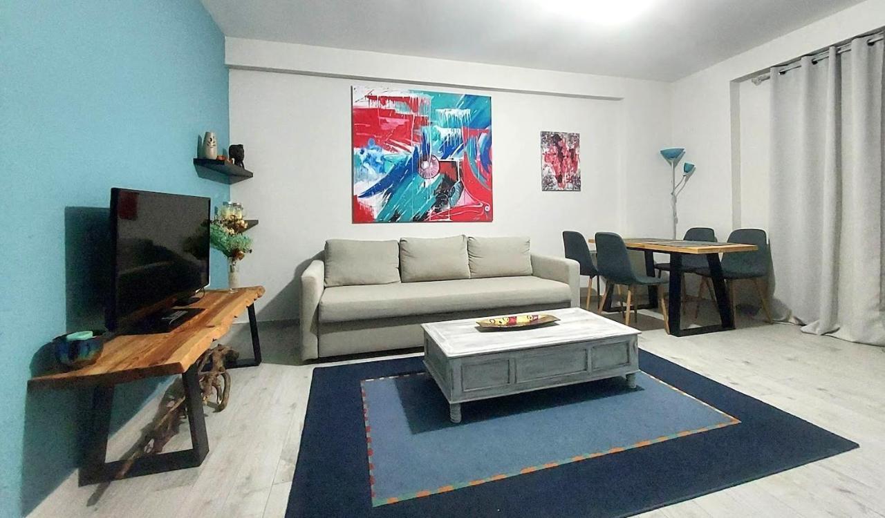 Apartment *